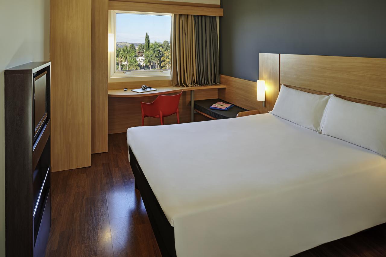 Ibis Sorocaba Hotel Exterior photo